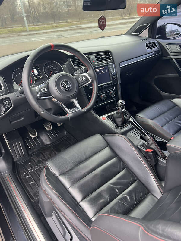 Volkswagen Golf GTI 2014