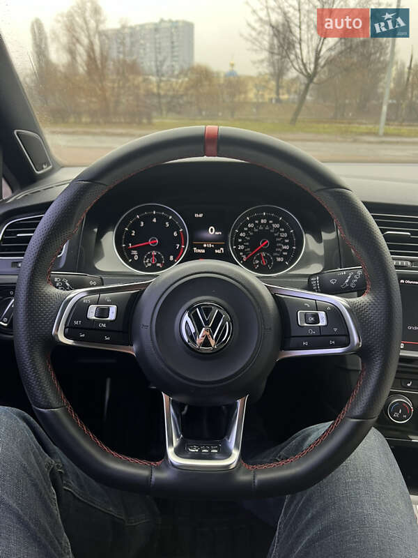 Volkswagen Golf GTI 2014