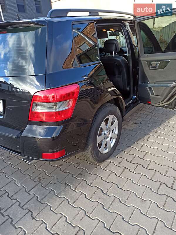 Mercedes-Benz GLK-Class 2012