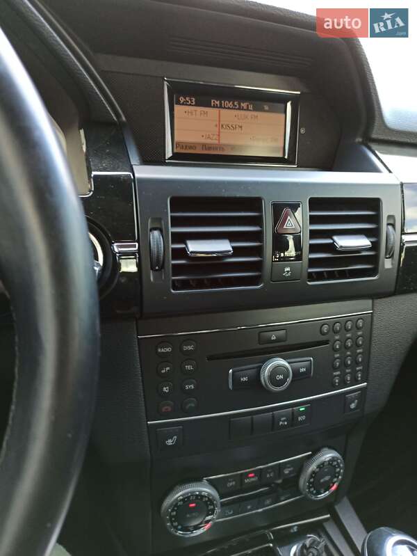 Mercedes-Benz GLK-Class 2012