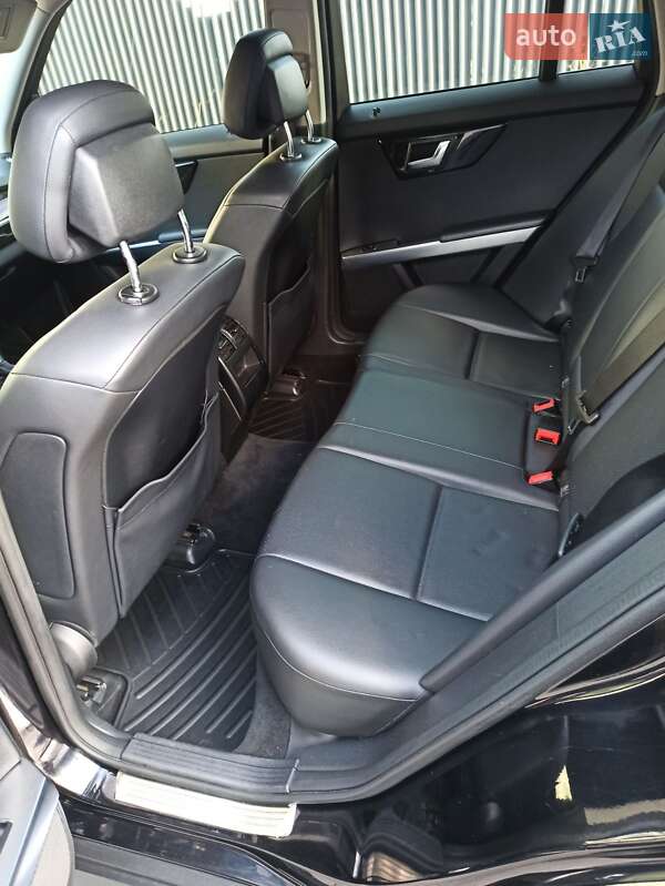 Mercedes-Benz GLK-Class 2012