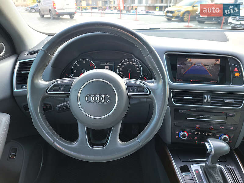 Audi-21