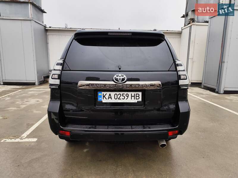 Toyota Land Cruiser Prado 2021