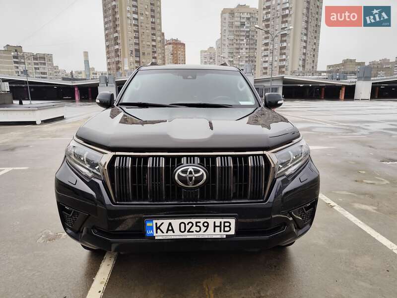 Toyota Land Cruiser Prado 2021