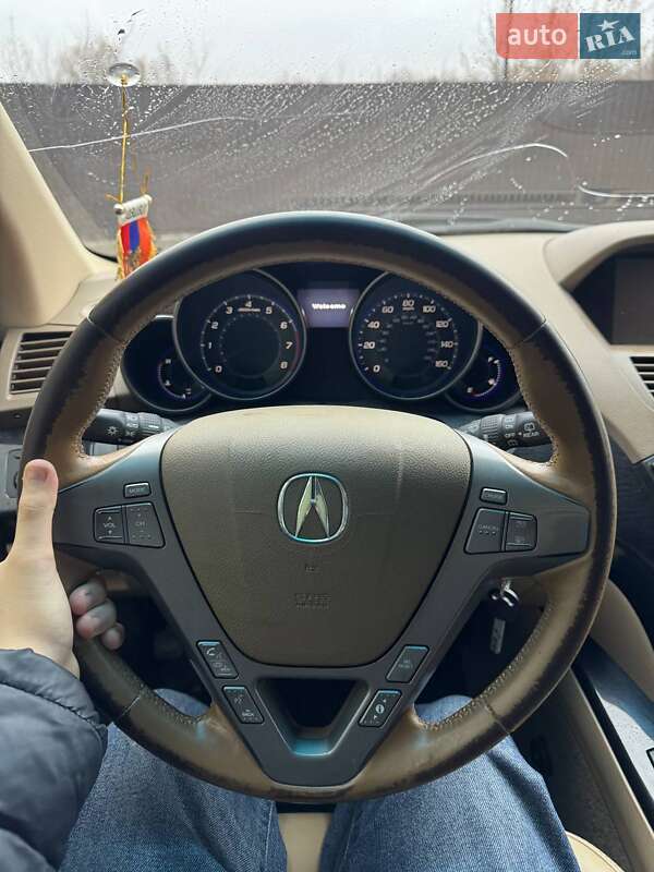 Acura-1