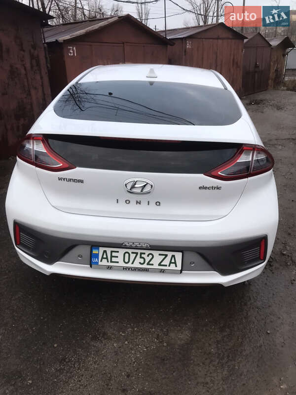 Hyundai-4