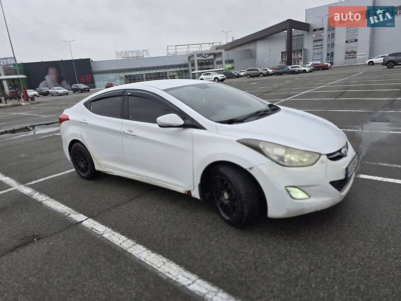 Hyundai-12