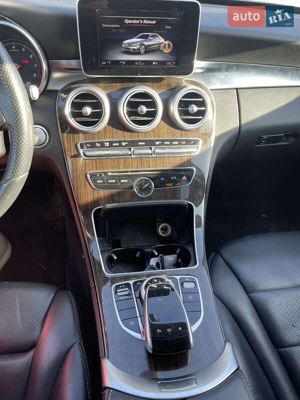 Mercedes-Benz-12