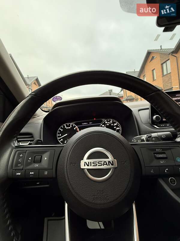 Nissan-27