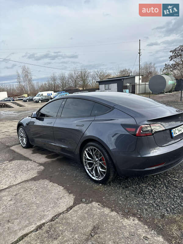 Tesla-9