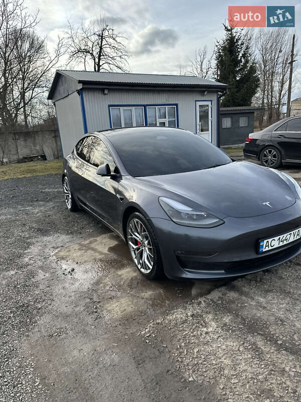 Tesla-11