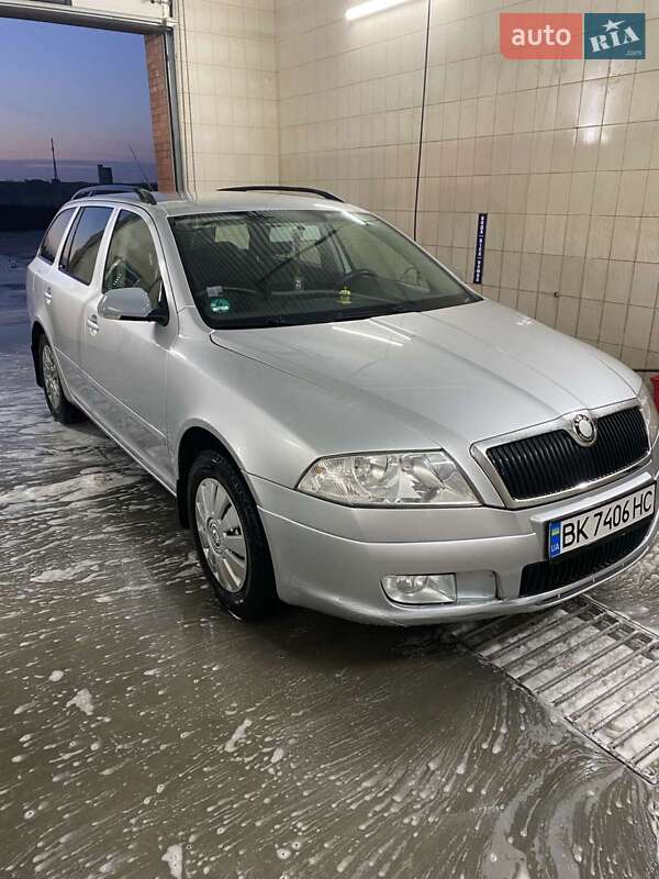 Skoda-8