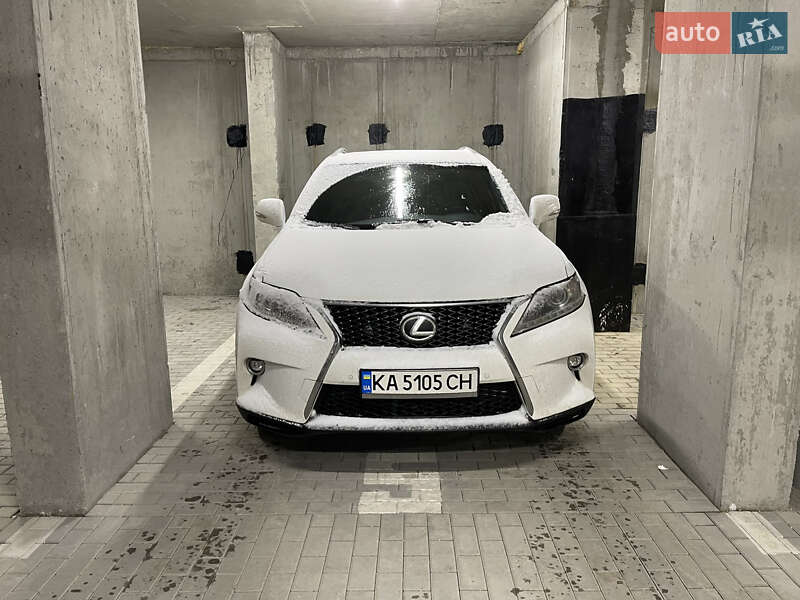 Lexus-16