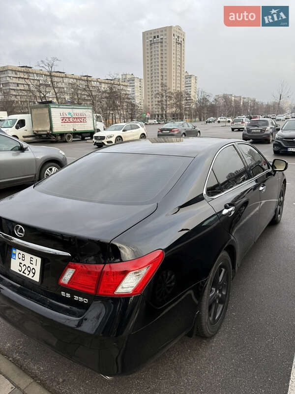 Lexus-8
