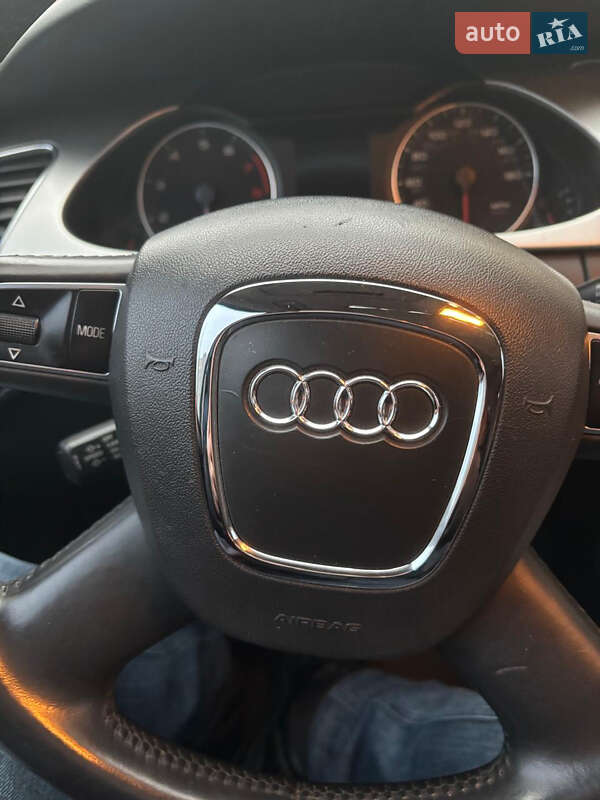 Audi-25