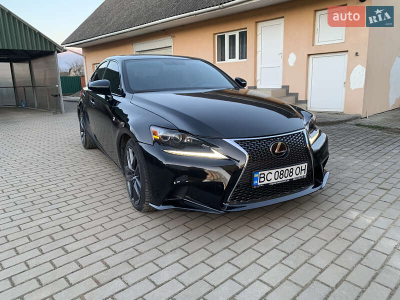 Lexus-5