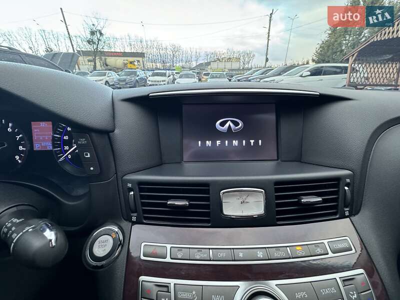 Infiniti-40