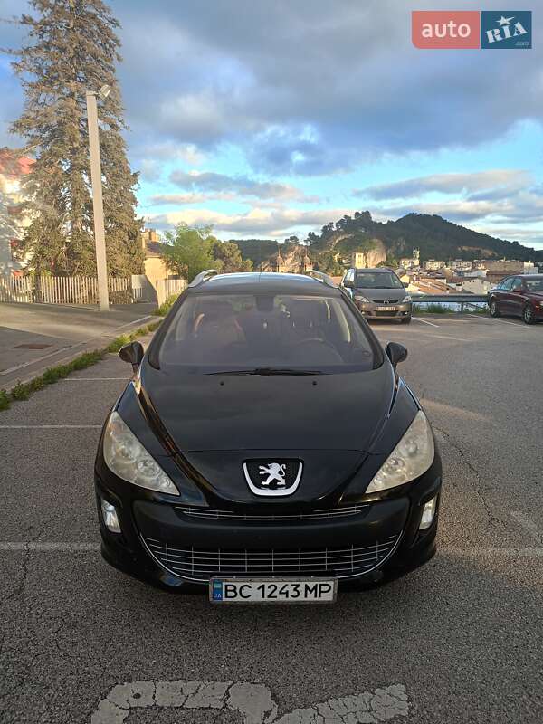 Peugeot-3