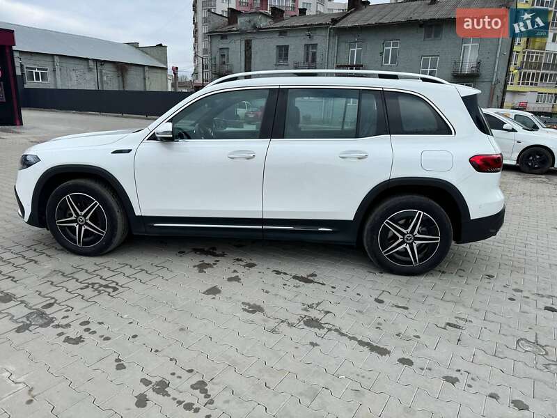 Mercedes-Benz EQB 2021