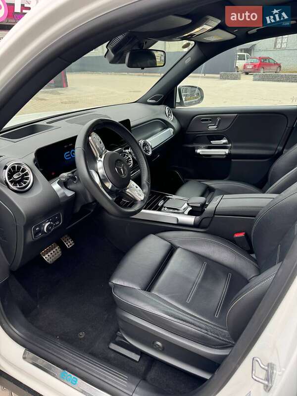 Mercedes-Benz EQB 2021