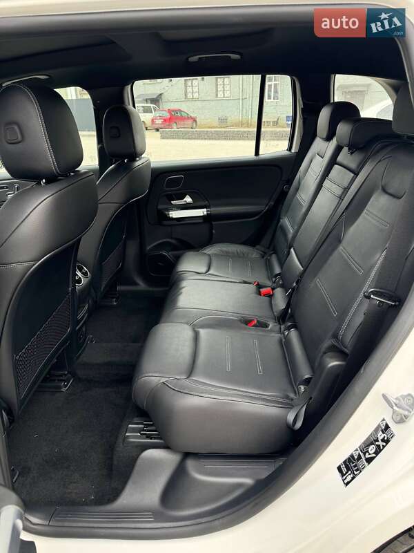 Mercedes-Benz EQB 2021