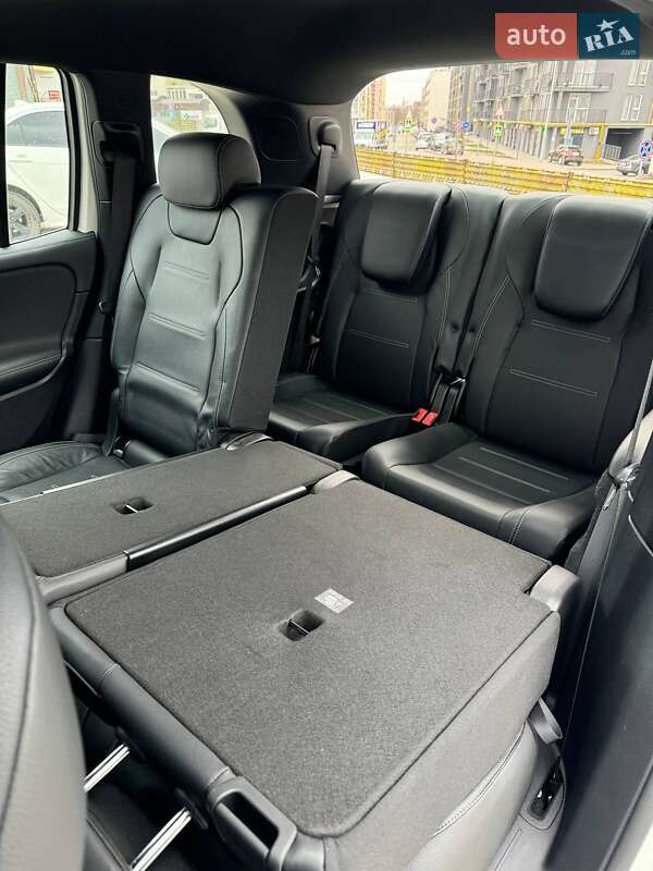 Mercedes-Benz EQB 2021