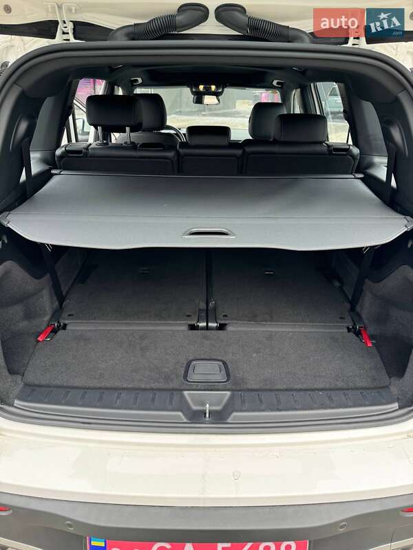 Mercedes-Benz EQB 2021