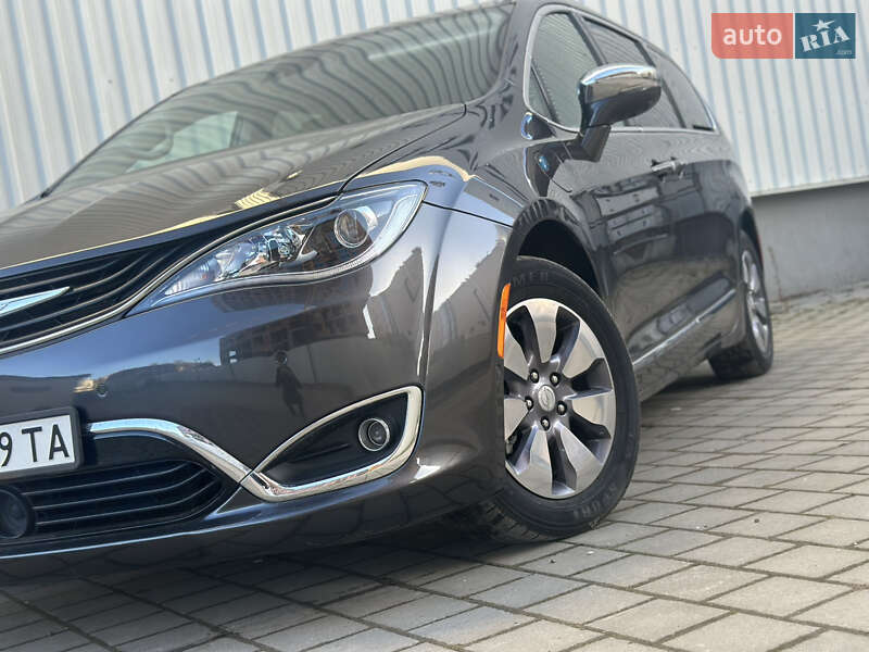 Chrysler Pacifica 2018