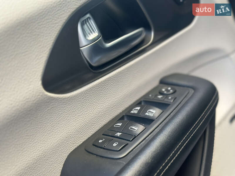 Chrysler Pacifica 2018