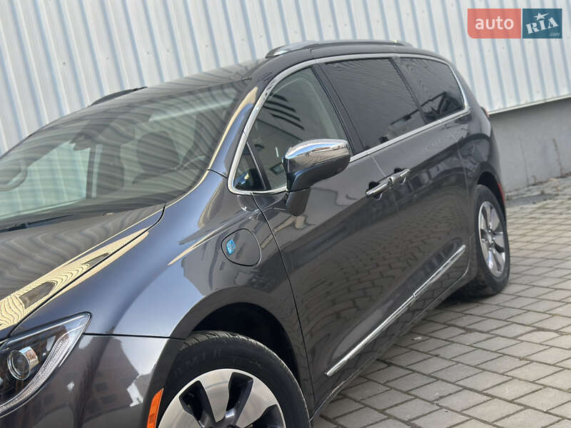 Chrysler Pacifica 2018