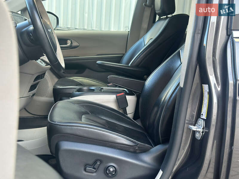 Chrysler Pacifica 2018