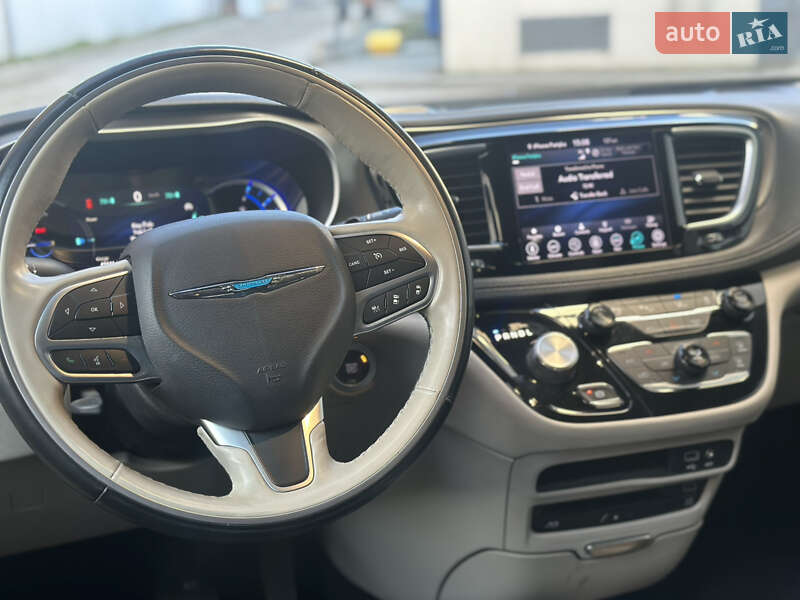 Chrysler Pacifica 2018