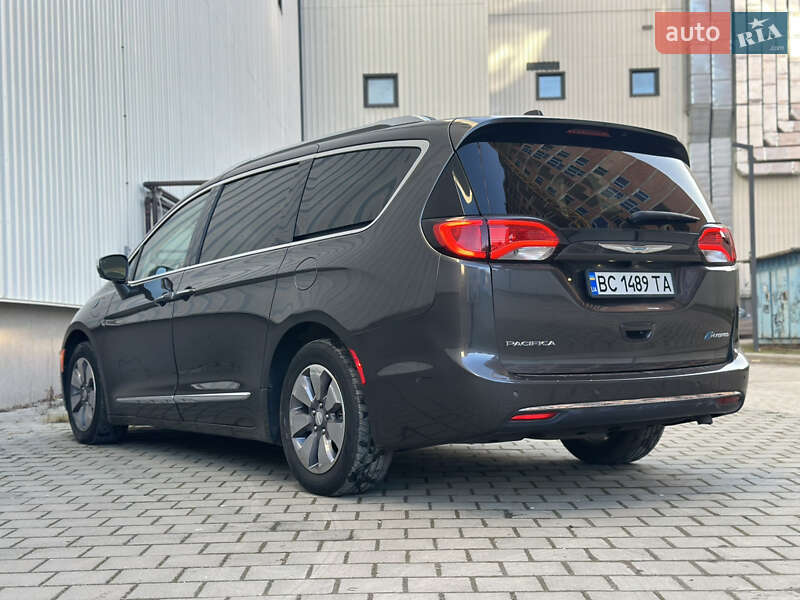 Chrysler Pacifica 2018