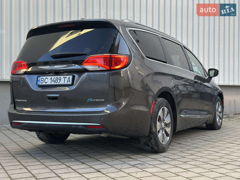 Chrysler Pacifica 2018