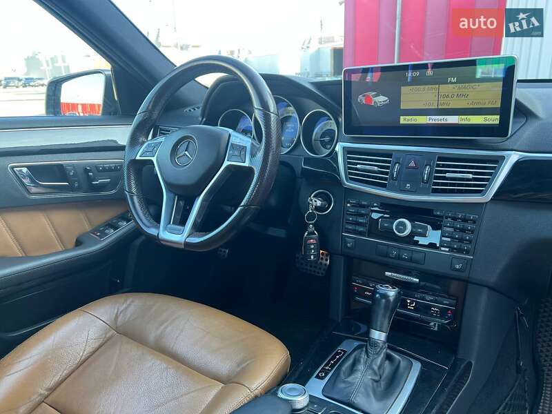 Mercedes-Benz E-Class 2010