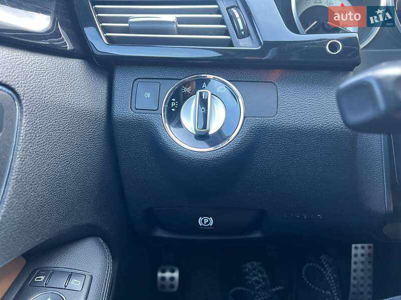 Mercedes-Benz E-Class 2010