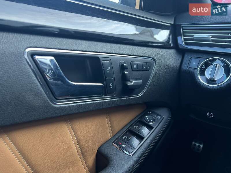 Mercedes-Benz E-Class 2010