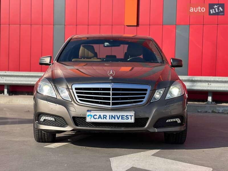 Mercedes-Benz E-Class 2010