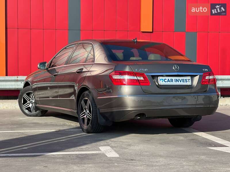 Mercedes-Benz E-Class 2010