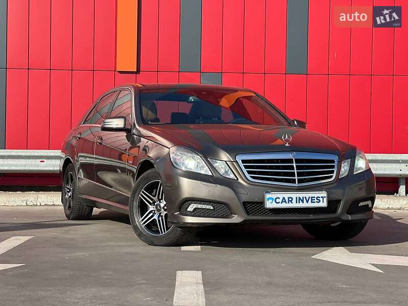 Mercedes-Benz E-Class 2010