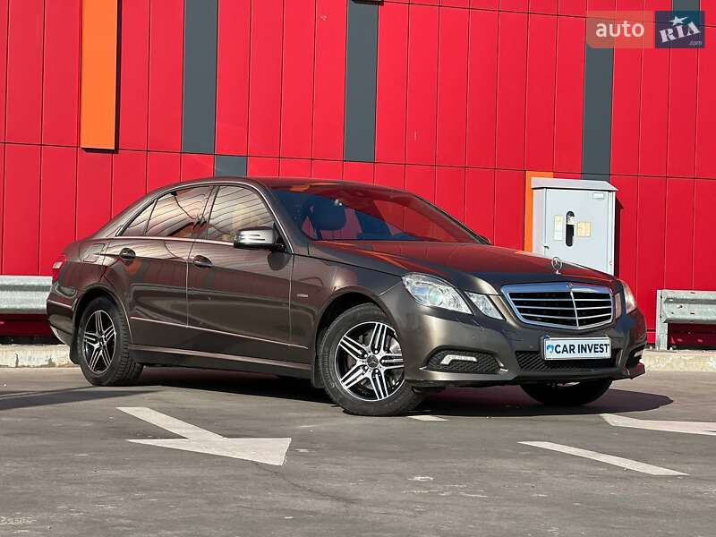 Mercedes-Benz E-Class 2010