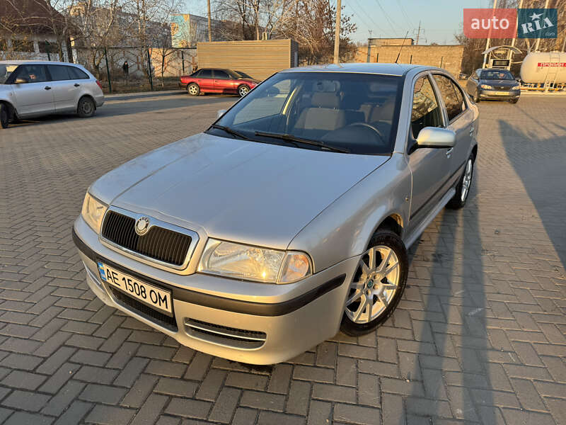 Skoda-28