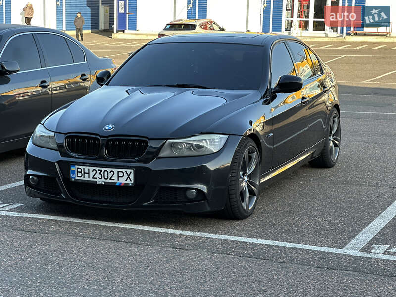 BMW 3 Series 2011