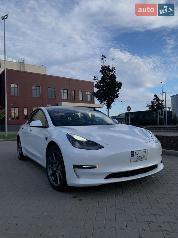 Tesla-3