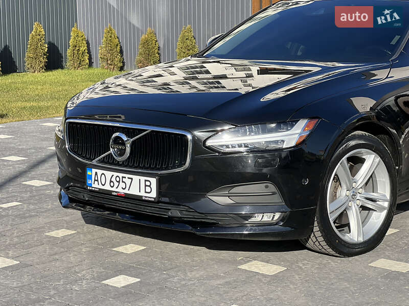 Volvo-72
