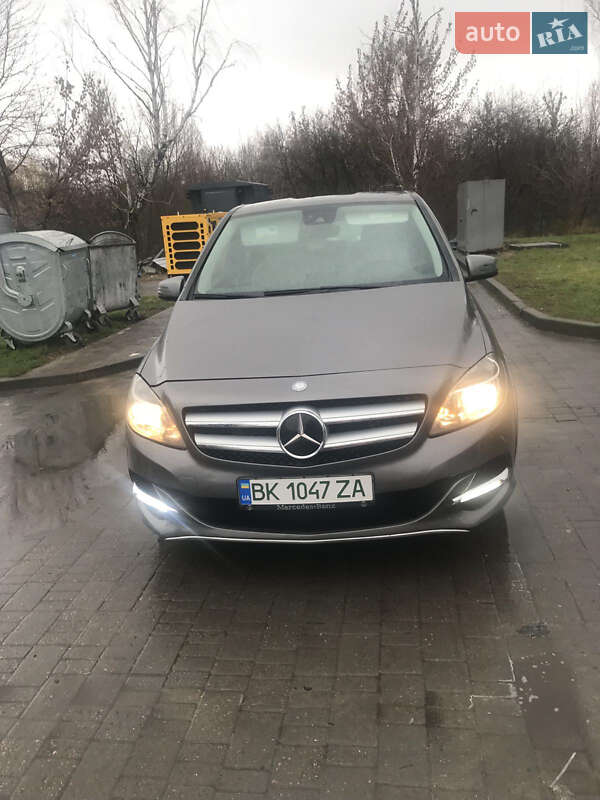 Mercedes-Benz B-Class 2014