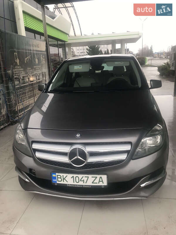 Mercedes-Benz B-Class 2014