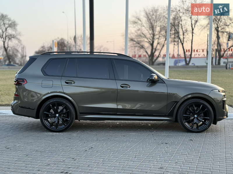 BMW X7 2023