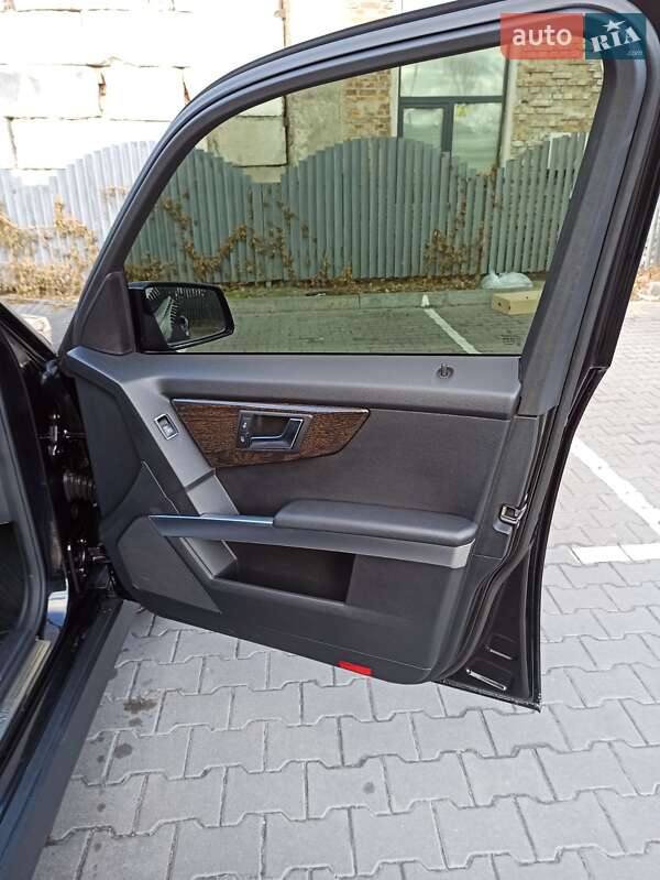 Mercedes-Benz GLK-Class 2012