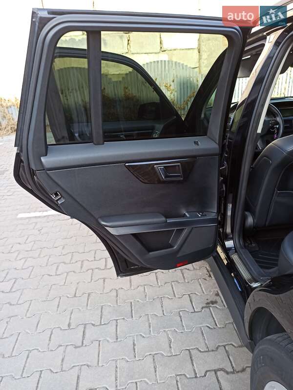 Mercedes-Benz GLK-Class 2012